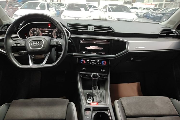 Audi Q3 2023 #13 Audi Q3 2023 car image #13