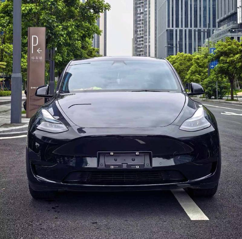 Tesla Model Y 2022 #2 Tesla Model Y 2022 car image #2