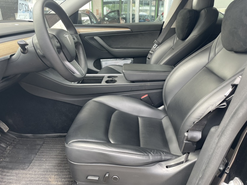 Tesla Model Y 2021 immagine di auto #5