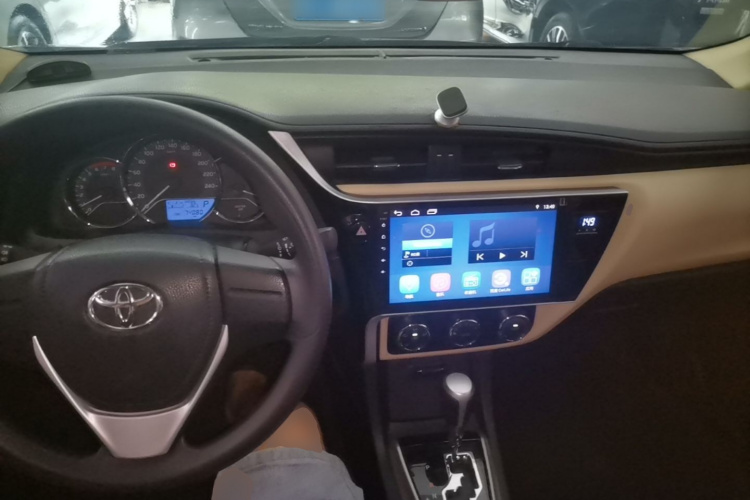 Toyota Corolla 2018 car image #11
