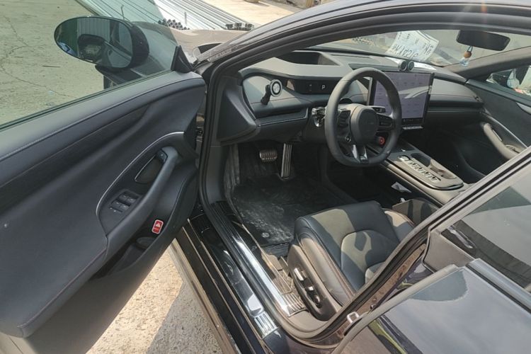 MI SU7 2024 car image #16