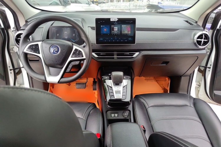 BYD Yuan New Energy 2020 car image #10
