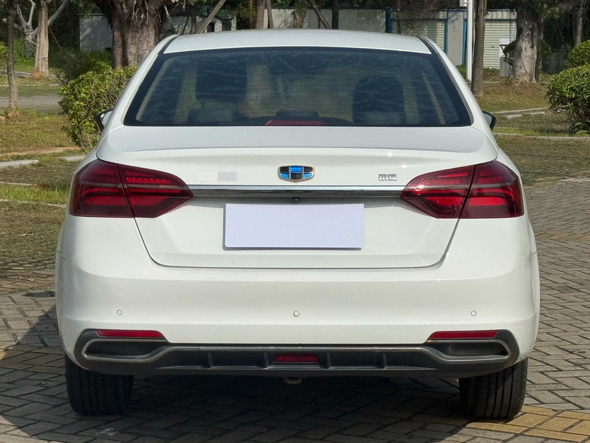 GEELY Emgrand 2019 car image #8
