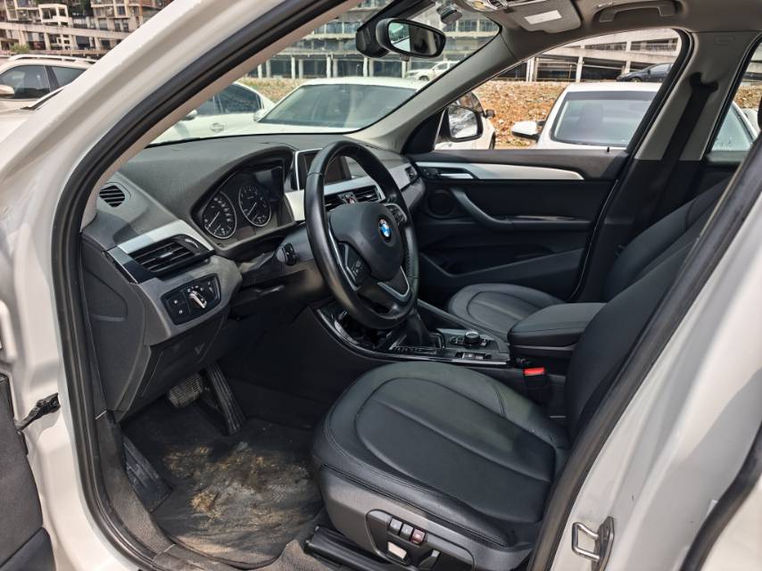 BMW X1 2017 #4 BMW X1 2017 car image #4