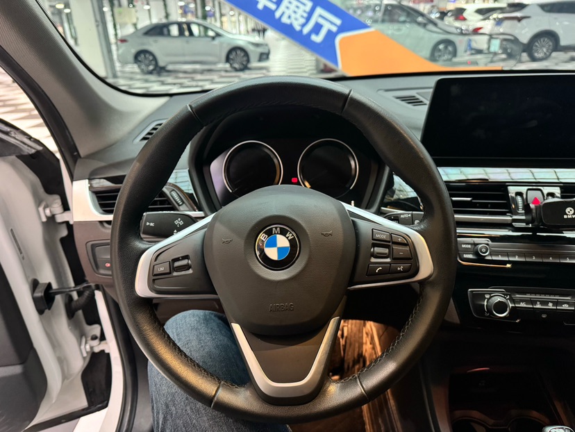 BMW X1 2022 #15 BMW X1 2022 immagine di auto #15