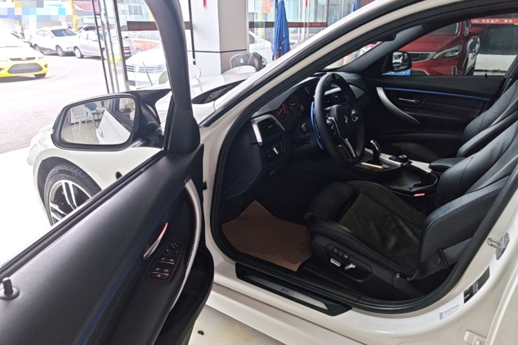 BMW 3 Series 2018 #16 BMW 3 Series 2018 imagen de coche #16