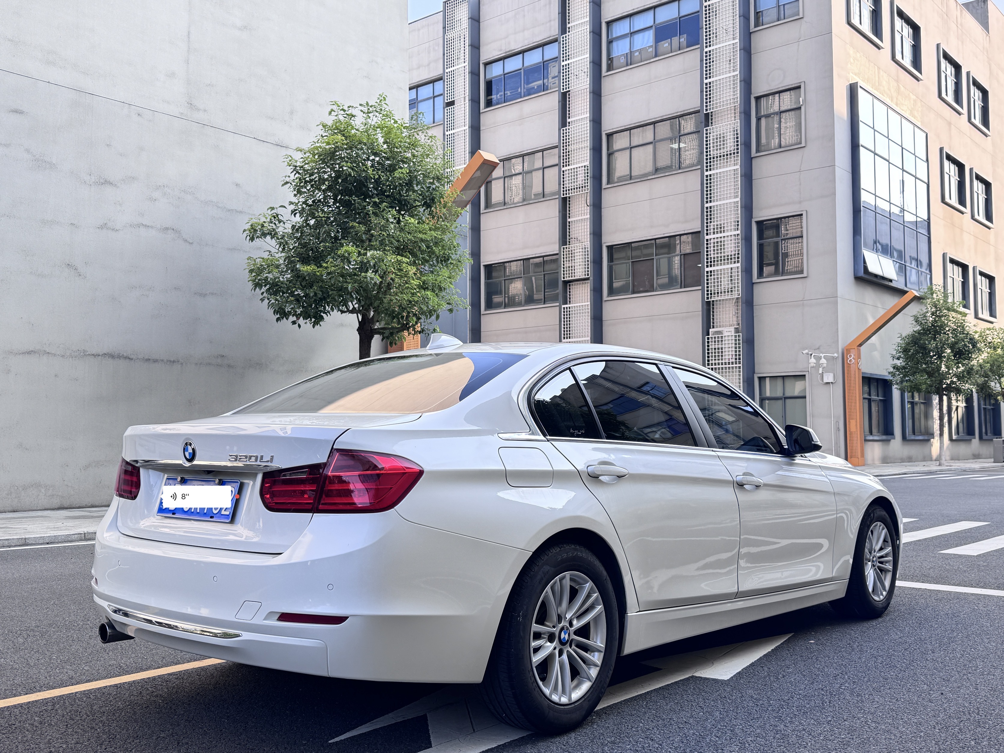 BMW 3 Series 2015 car image #11