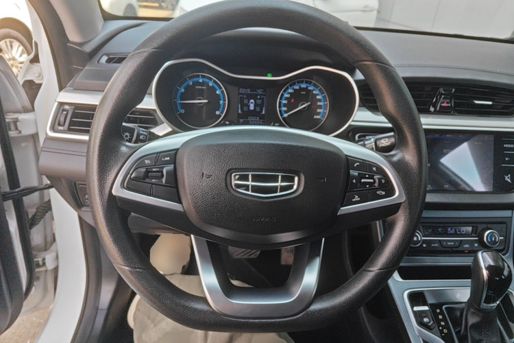 GEELY Emgrand 2020 #11 GEELY Emgrand 2020 car image #11