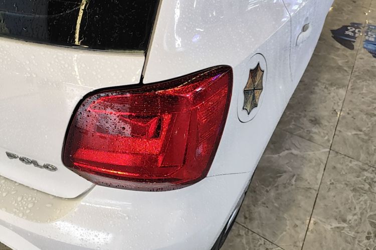 Volkswagen Polo 2017 car image #8