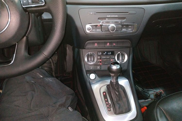 Audi Q3 2015 #14 Audi Q3 2015 immagine di auto #14