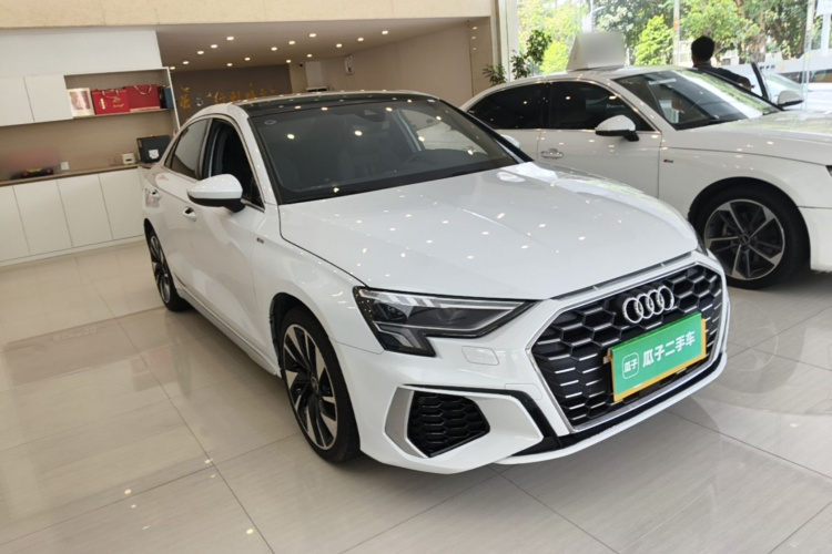 Audi A3 2024 immagine di auto #4