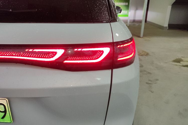 BYD Sea Lion 07 DM-i 2025 car image #8