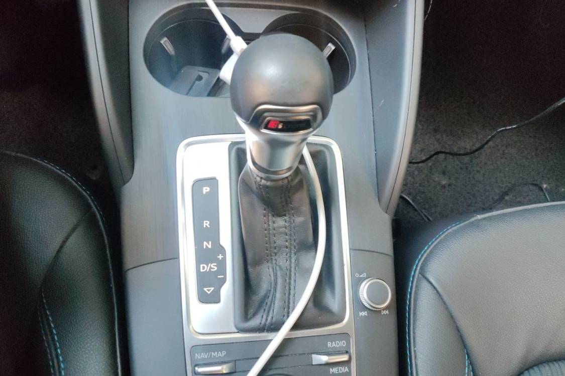 Audi A3 2018 car image #27