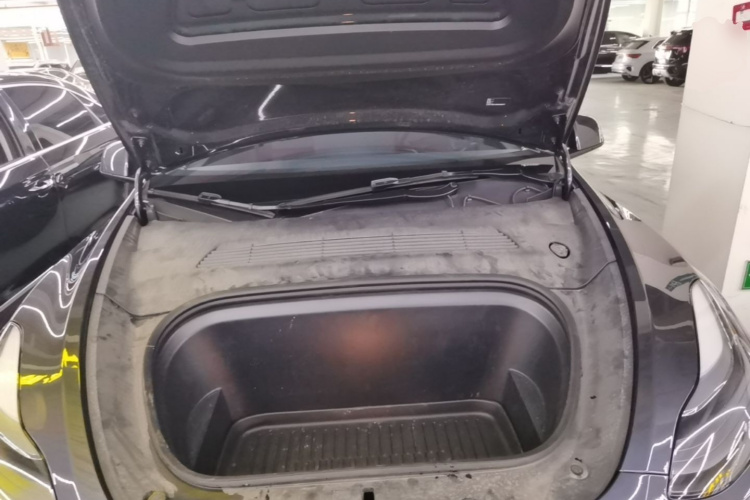 Tesla Model Y 2024 #20 Tesla Model Y 2024 immagine di auto #20
