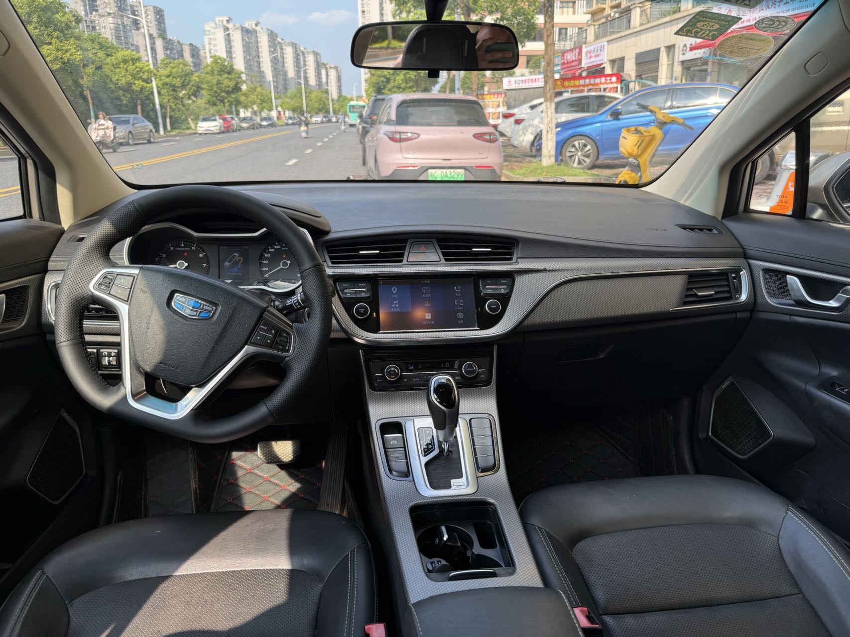 GEELY Emgrand GS 2018 car image #8