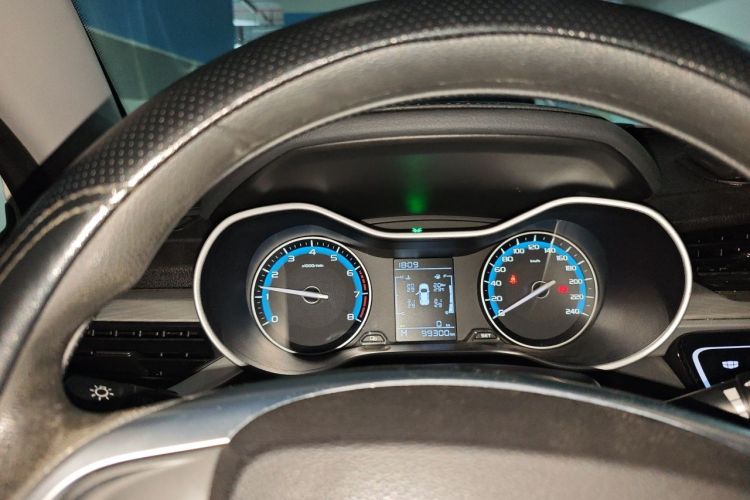 GEELY Emgrand 2020 car image #12