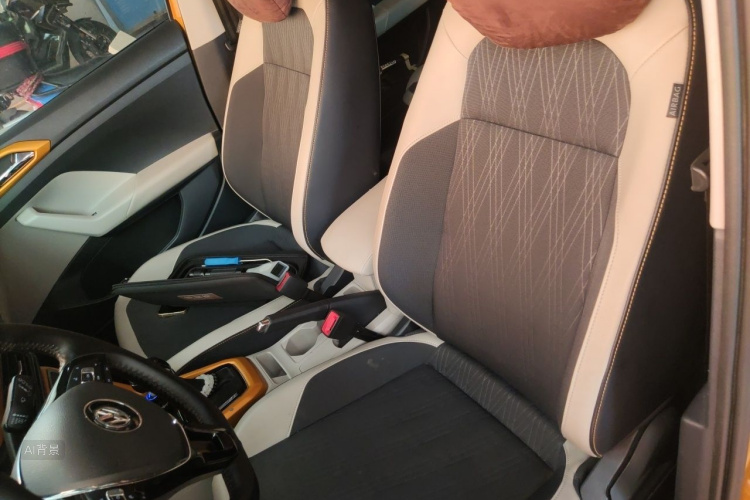 Volkswagen T-Cross 2020 car image #17