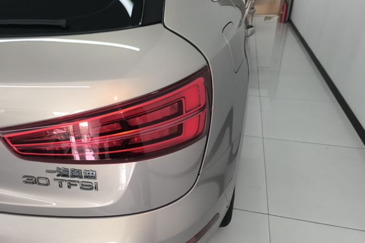 Audi Q3 2017 #8 Audi Q3 2017 car image #8