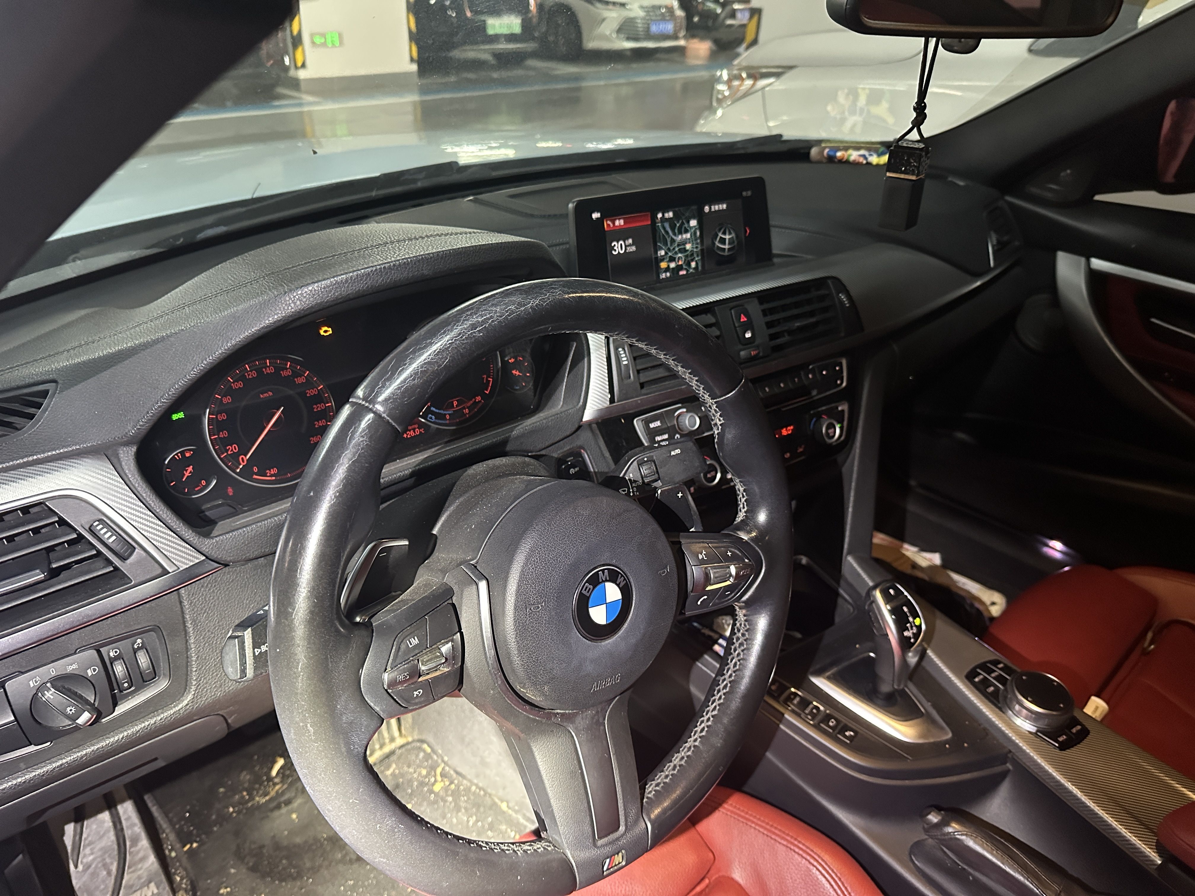 BMW 3 Series 2018 imagen de coche #7
