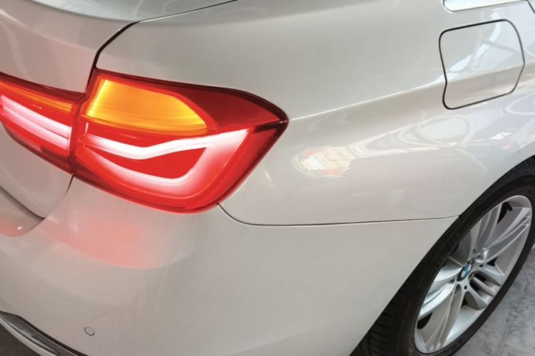 BMW 3 Series 2016 car image #8