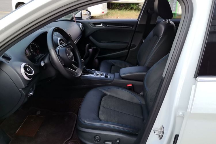 Audi A3 2019 car image #15