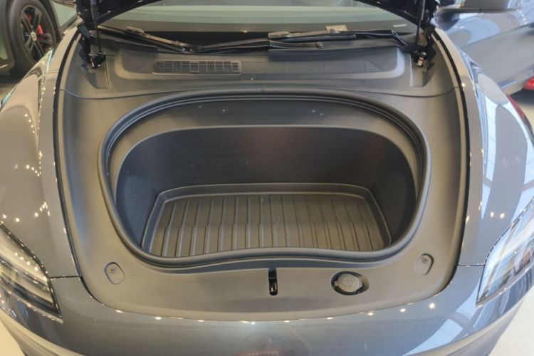 Tesla Model 3 2024 #20 Tesla Model 3 2024 car image #20