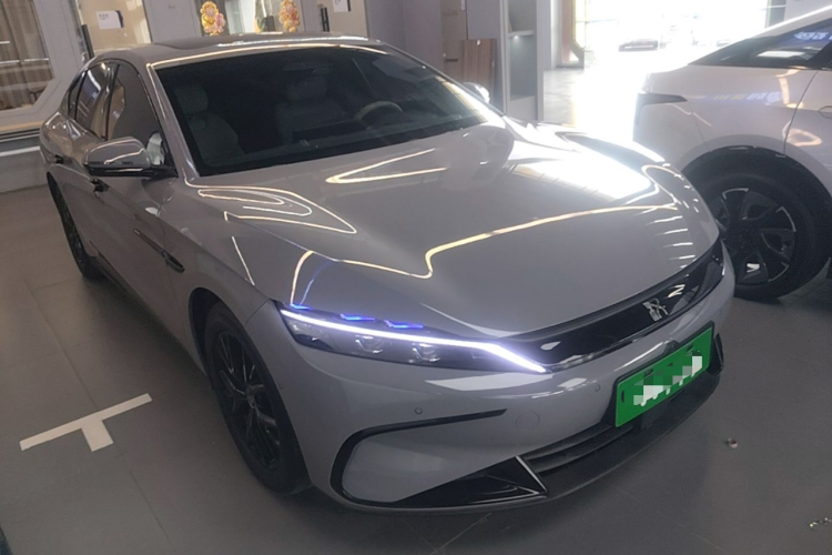 BYD Han 2025 #4 BYD Han 2025 immagine di auto #4