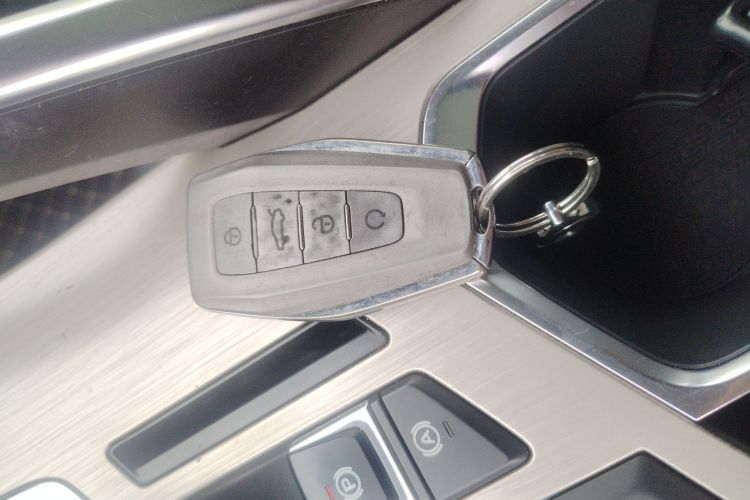 GEELY Coolray 2019 #9 GEELY Coolray 2019 car image #9