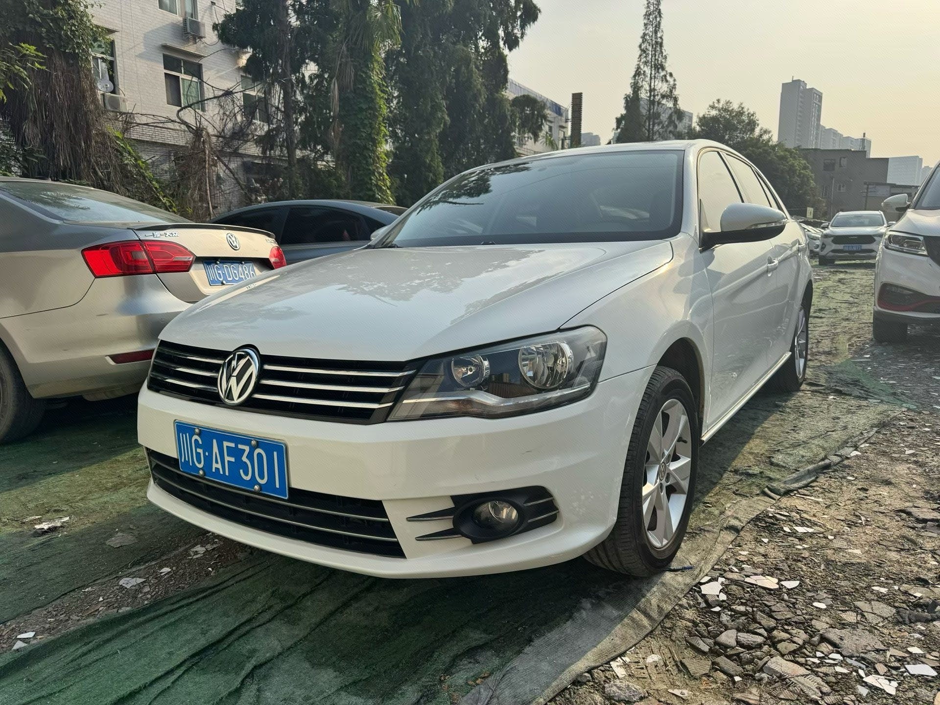 Volkswagen Bora 2014 car image 