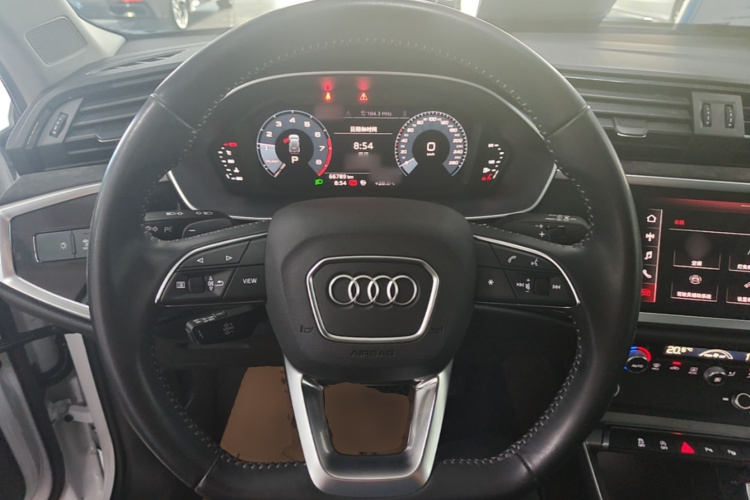 Audi Q3 2021 #11 Audi Q3 2021 car image #11