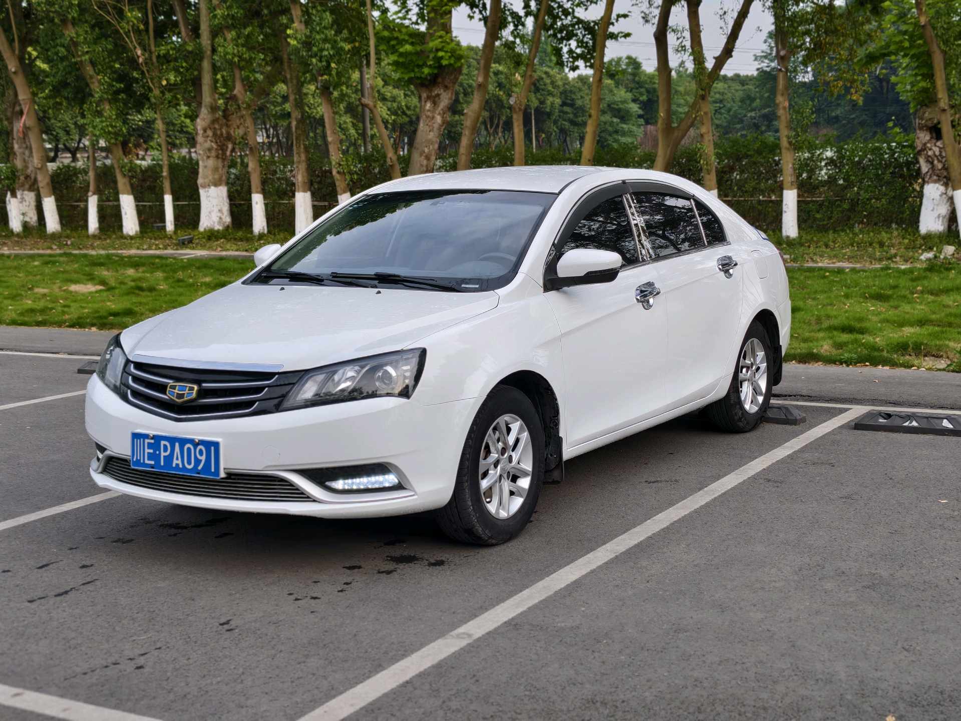 GEELY Emgrand 2016 car image 