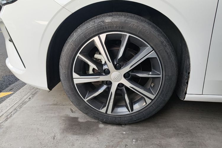 GEELY Emgrand 2023 car image #9