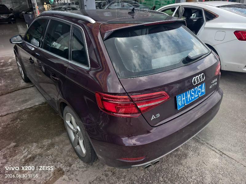 Audi A3 2019 car image #9