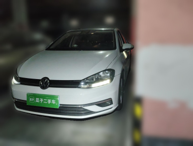 Volkswagen Golf 2018 car image 