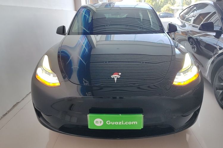 Tesla Model Y 2024 car image #3