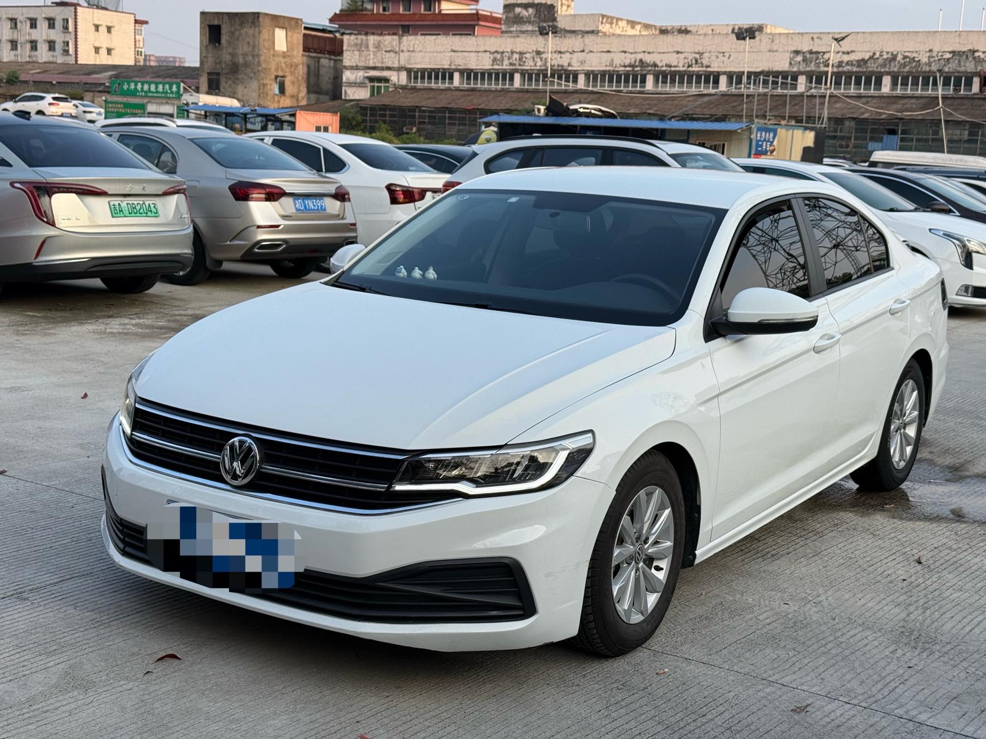 Volkswagen Bora 2020 car image 