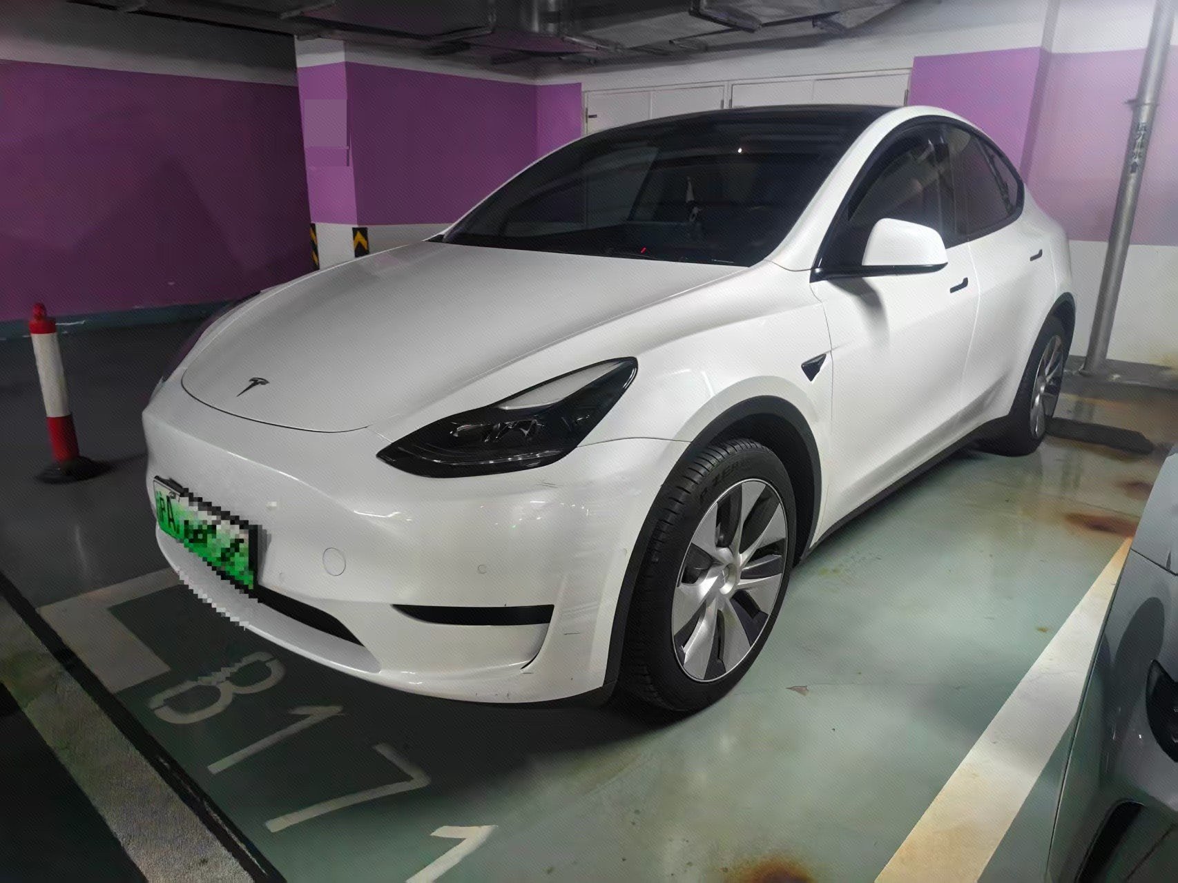 Tesla Model Y 2023 Tesla Model Y 2023 car image