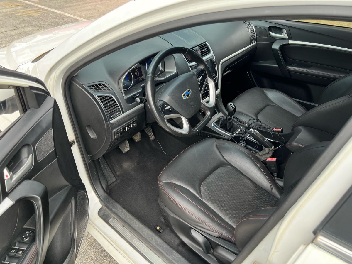 GEELY Emgrand 2015 car image #2