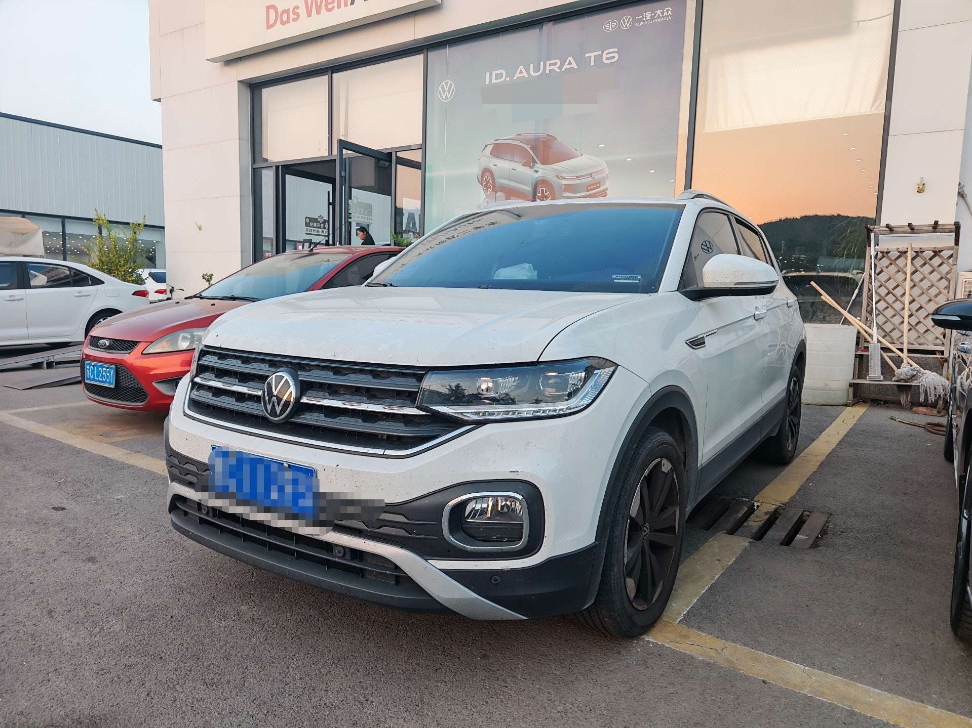 Volkswagen Tacqua 2023 image de voiture 