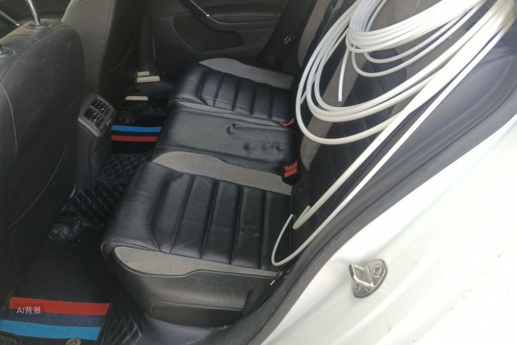 Volkswagen Golf 2017 car image #19