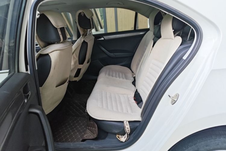 Volkswagen Santana 2017 #17 Volkswagen Santana 2017 car image #17