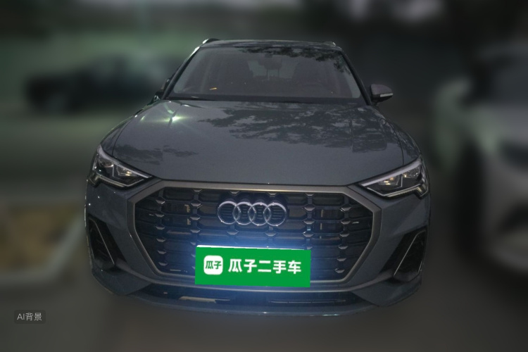 Audi Q3 2022 car image #3