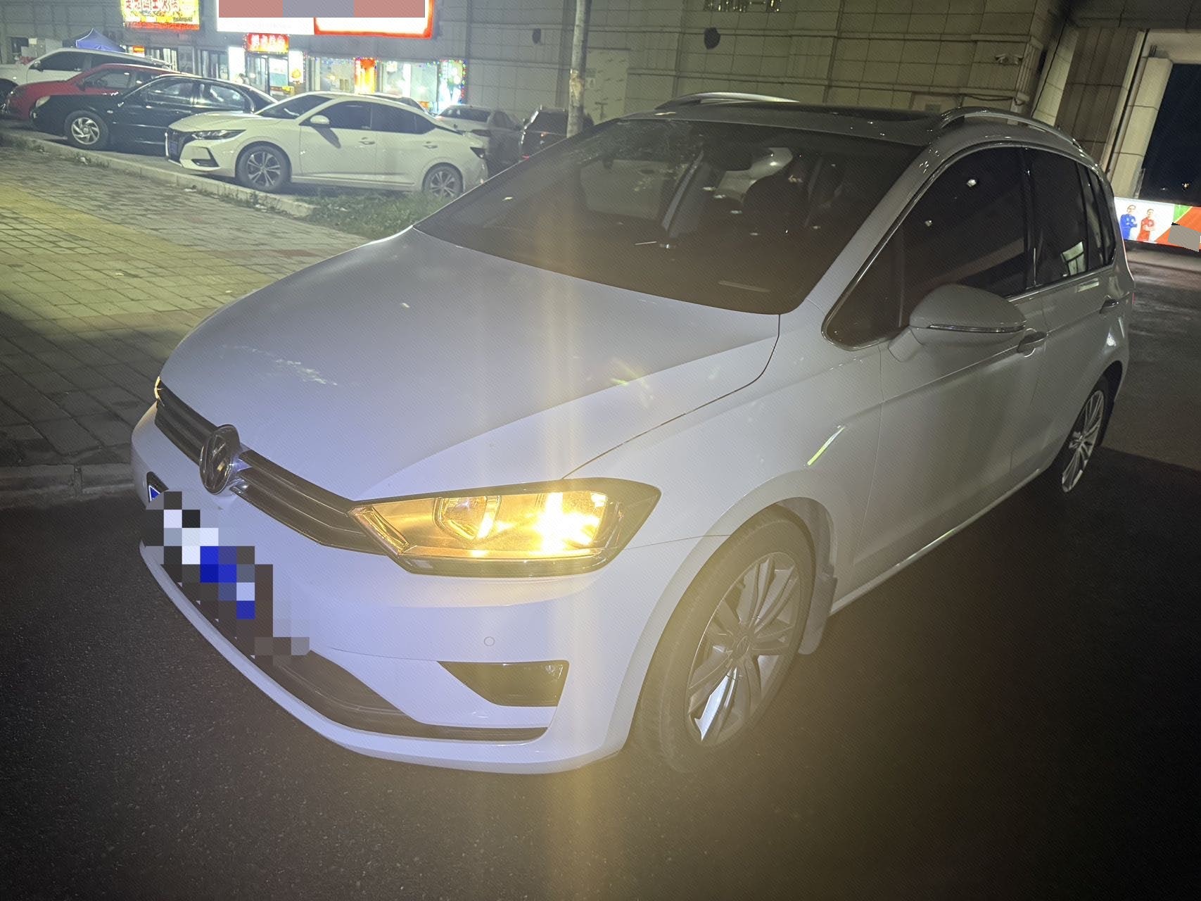 2018 image de voiture 