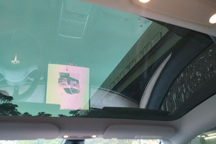 Tesla Model 3 2022 car image #18