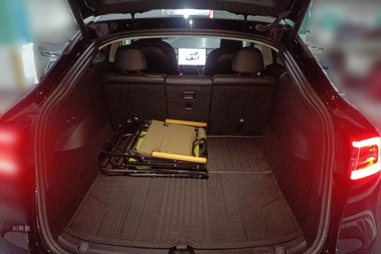 Tesla Model Y 2024 #21 Tesla Model Y 2024 image de voiture #21