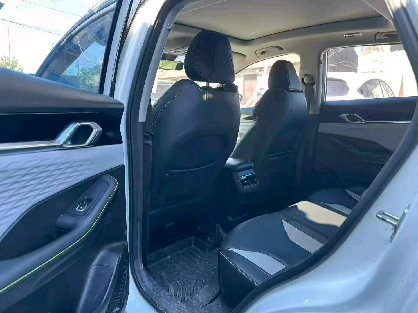GEELY Coolray 2023 imagem de carro #6