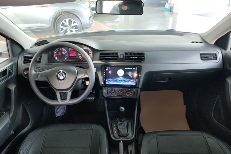 Volkswagen Santana 2020 car image #10