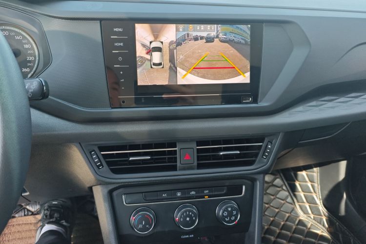 Volkswagen Tharu 2020 immagine di auto #13