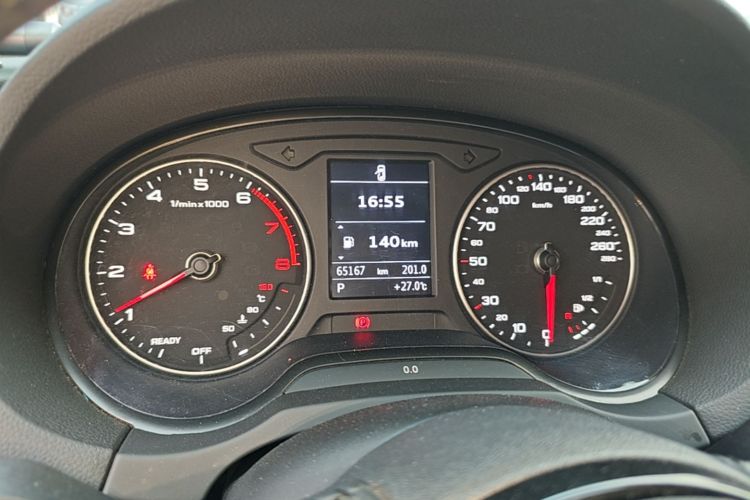 Audi A3 2019 صورة سيارة #12