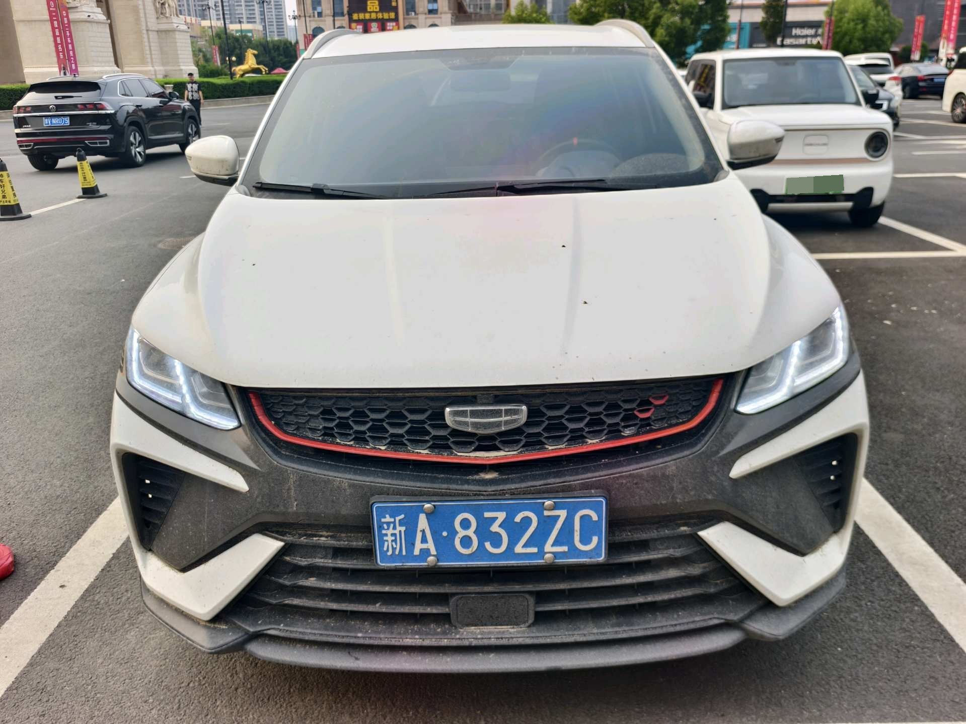 GEELY Coolray 2022 car image #2